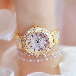 Watch Women Gold Radiant Quartz Bracelet Wristwatch with Rhinestones